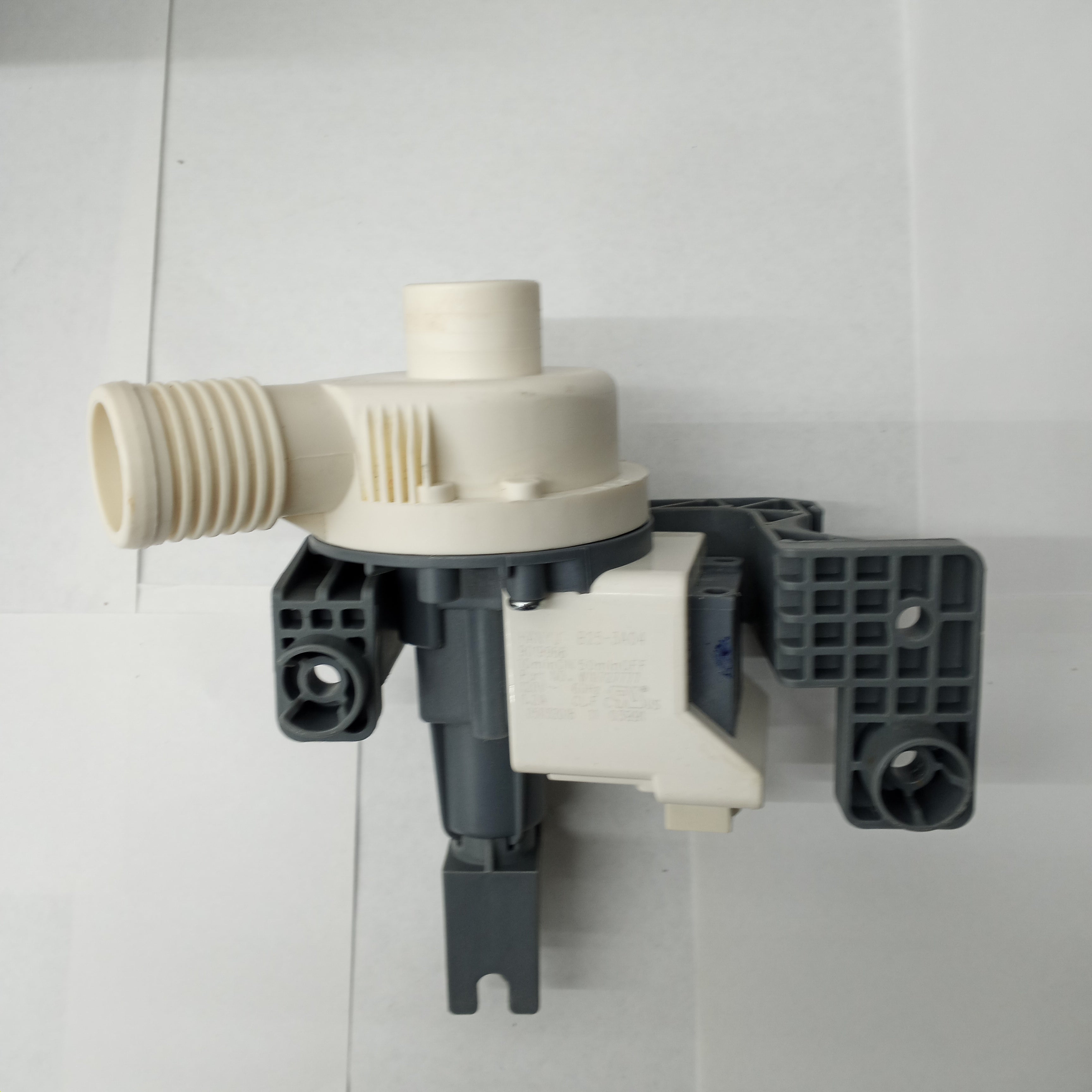 Whirlpool-Water-Drain-Pump-W10876600-B25-3A04 Whirlpool-Water-Drain-Pump-W10876600-B25-3A04